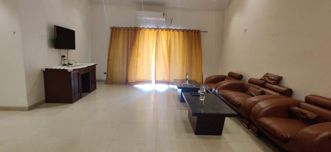 Air 2Bhk Infinity Igatpuri Exterior foto