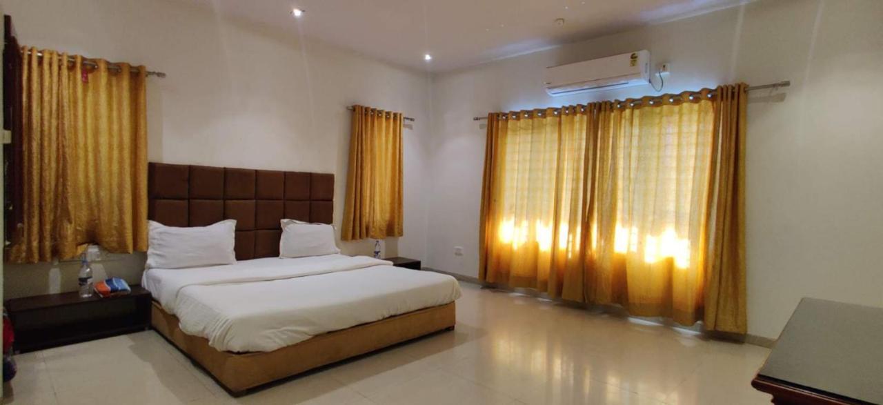 Air 2Bhk Infinity Igatpuri Exterior foto